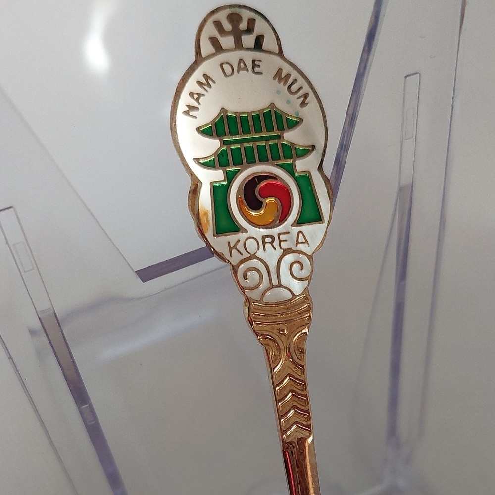 Enamel Korean Temple Gold-filled Vintage Souvenir Spoon Nam Dae Mun GVC - Picture 2 of 6